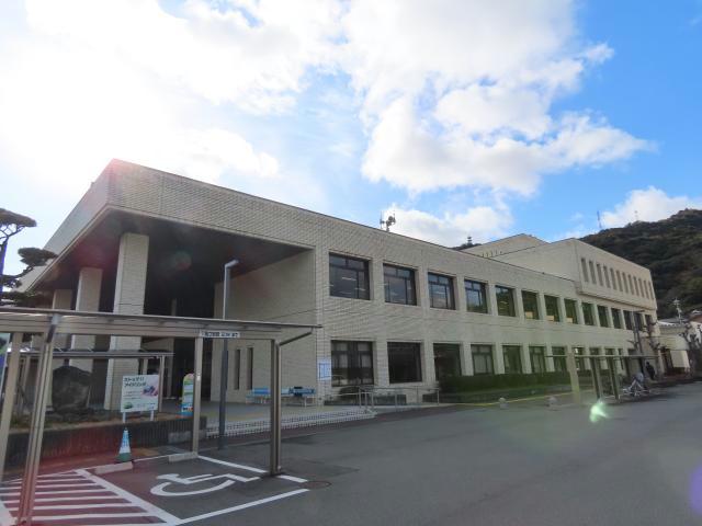 役所　山口市小郡総合支所（役所）まで2271m