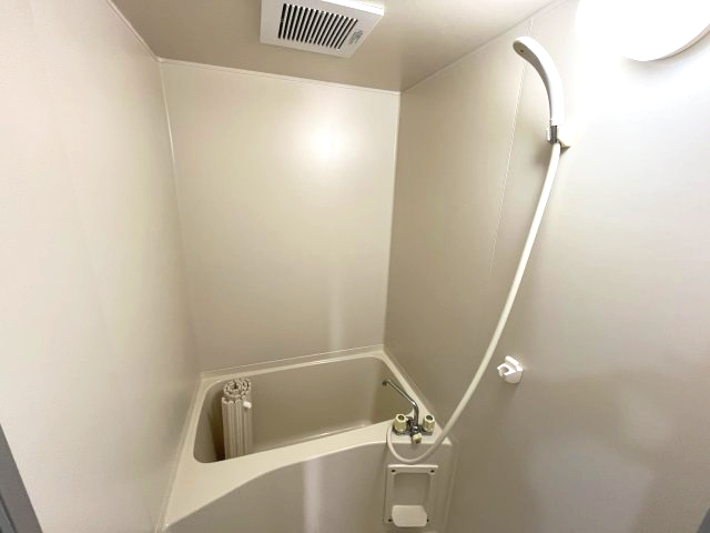バス・シャワールーム　イメージとして同建物他部屋を表示しています