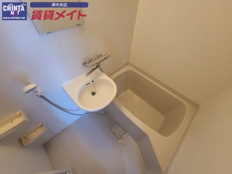 バス・シャワールーム　別部屋参考写真です。