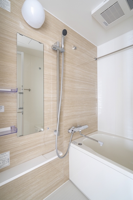 バス・シャワールーム　バス