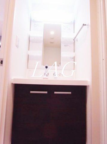 洗面設備　独立洗面台です。