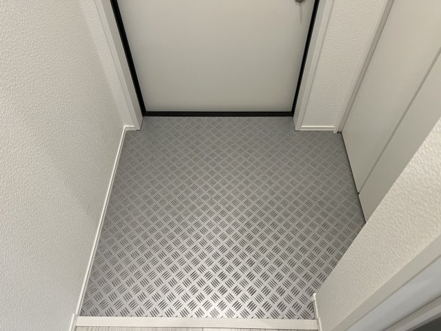 玄関　DEVELD橘