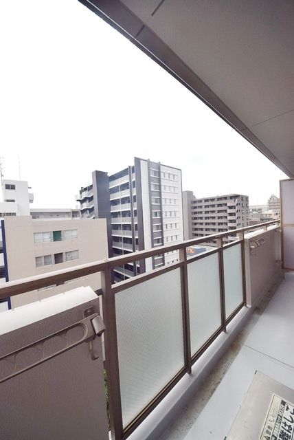 バルコニー　日差し入ります！