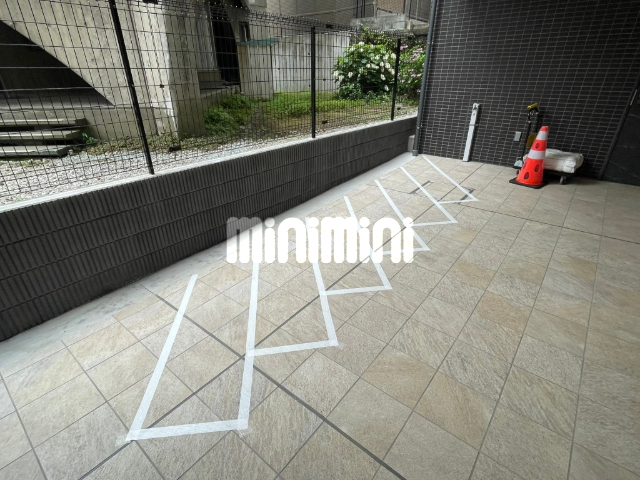駐車場　※他部屋参照