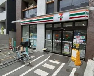 コンビニ　セブンイレブン市谷柳町店（コンビニ）まで253m