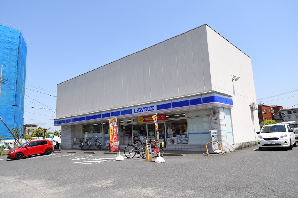 コンビニ　ローソン 足立扇三丁目店（コンビニ）まで281m