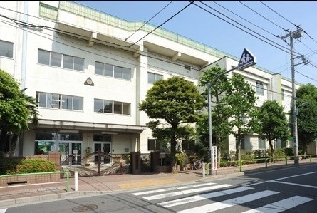 小学校　板橋区立中根橋小学校（小学校）まで198m