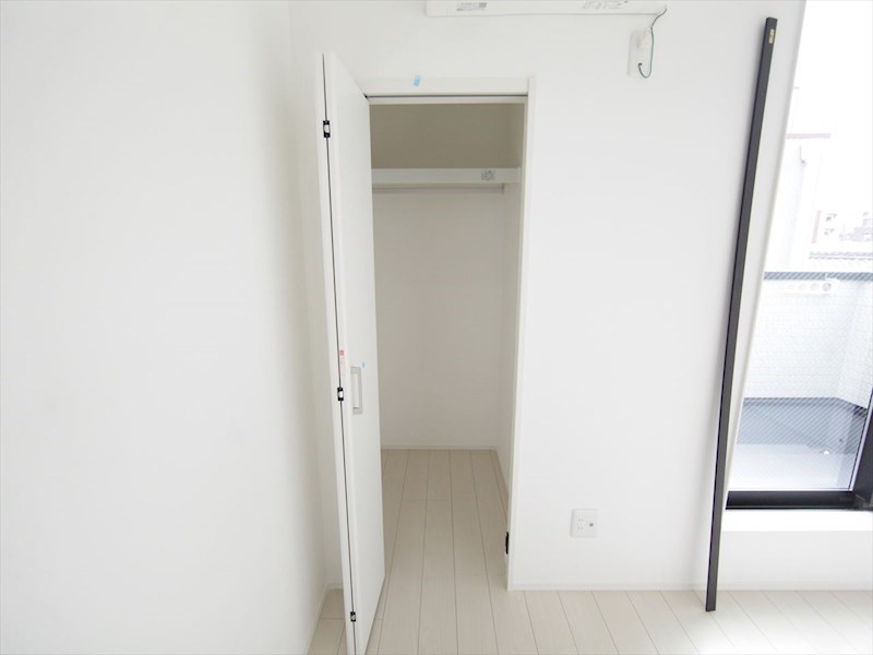 収納　クローゼット（収納充実してます）　イメージ写真