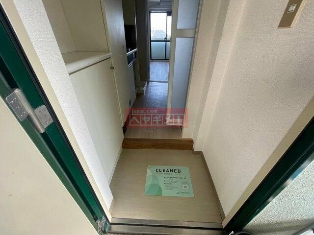 玄関　バルコニー