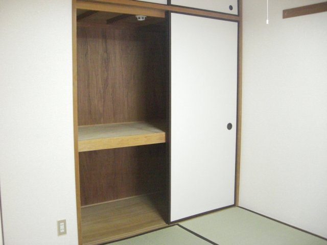収納　別室参考写真となります。