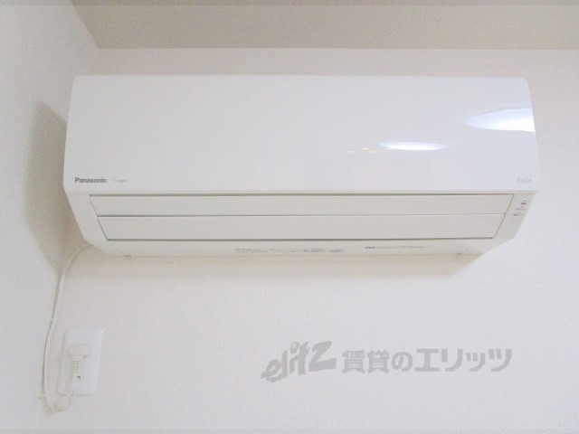 その他設備　給湯器リモコン