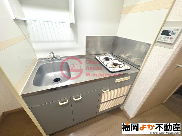 キッチン　【福岡よか不動産】キッチンでお料理をお楽しみください