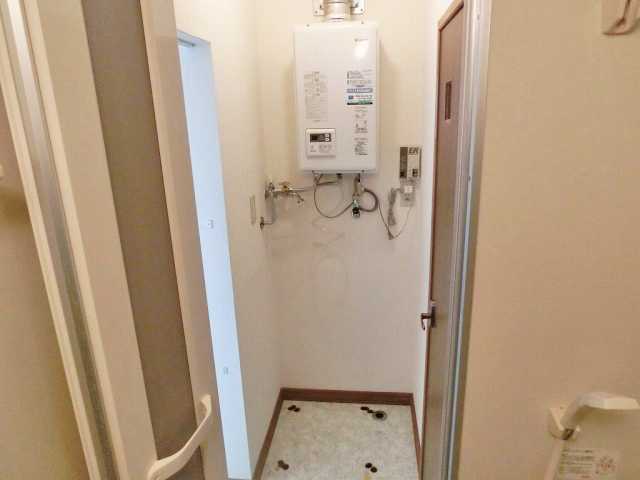 洗面設備　室内洗濯機置き場あります☆