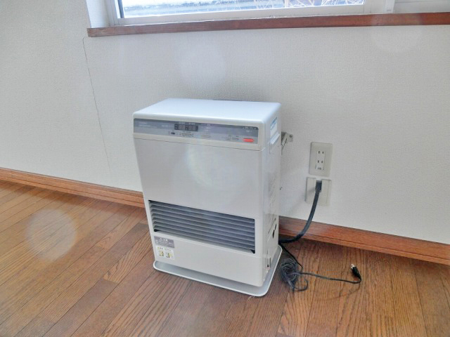 その他設備　経済的な灯油ストーブです☆