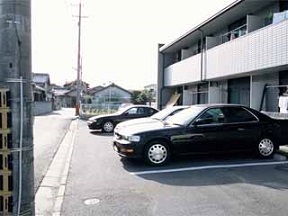 駐車場　駐車場