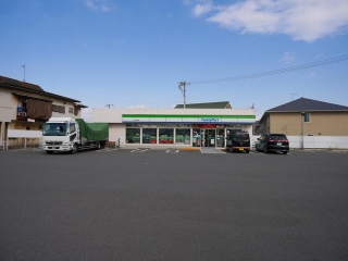 コンビニ　ファミリーマート 倉敷古城池店（コンビニ）まで1042m