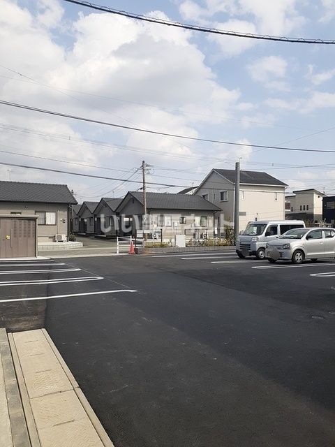 【八女市吉田のアパートの駐車場】