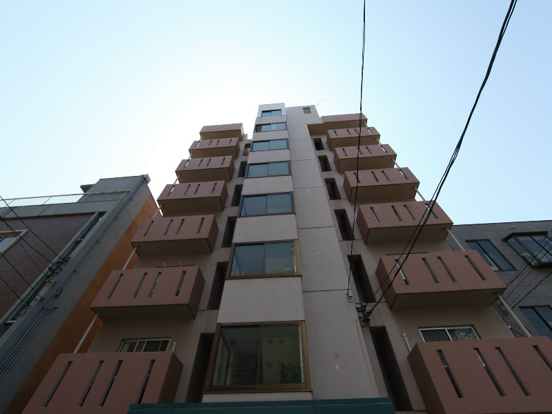 名古屋市中区正木のマンションの建物外観