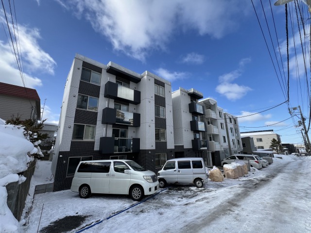 【メゾンＭＴ手稲本町の建物外観】