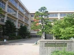 【エレガンスコーポ京田オダケビルの中学校】