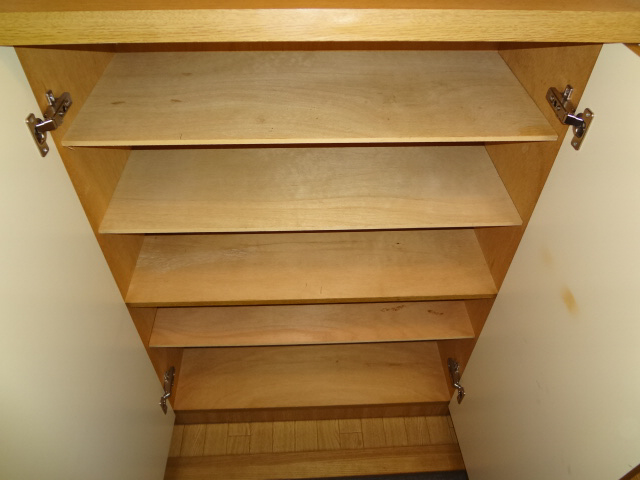 収納　シューズボックス