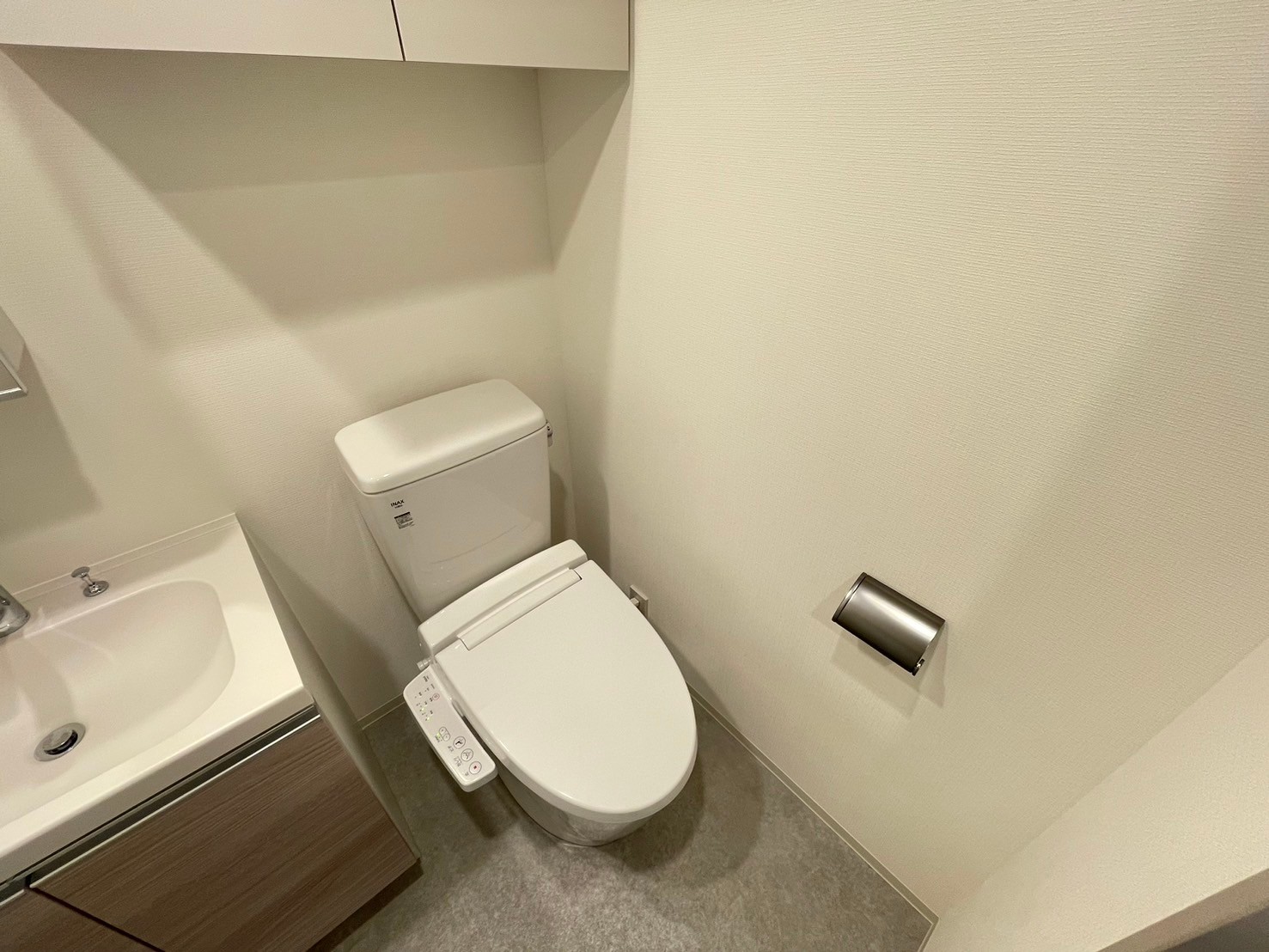 CREST TAPP SHIN YOKOHAMAのトイレ写真