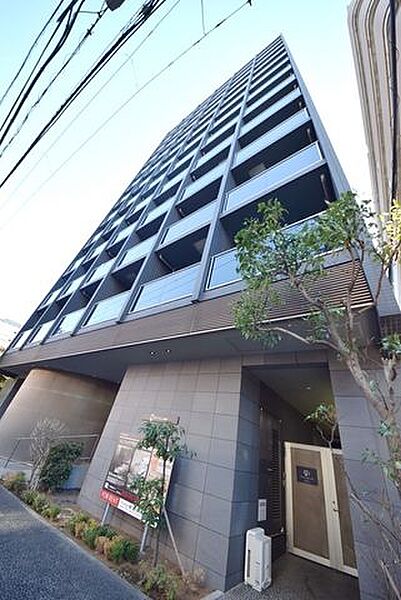 【江東区冬木のマンションの建物外観】