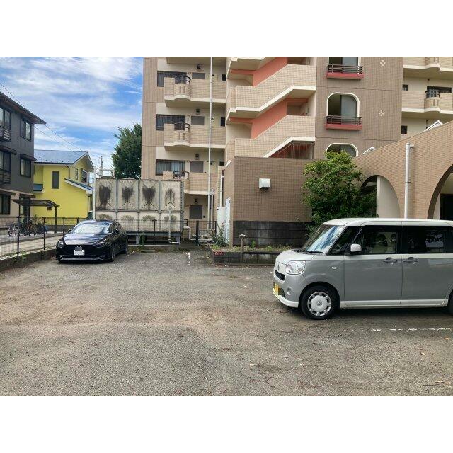 駐車場　駐車場あり