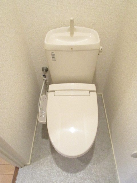 トイレ　ウォシュレット