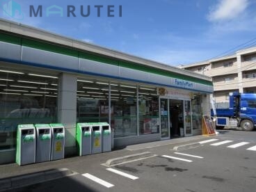コンビニ　ファミリーマート上作延店（コンビニ）まで145m