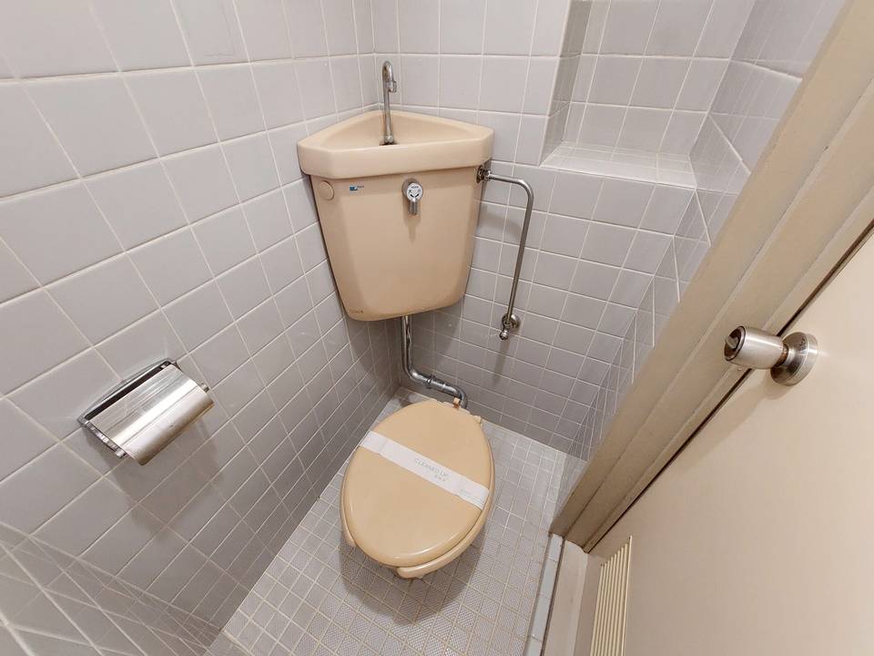 トイレ　トイレ