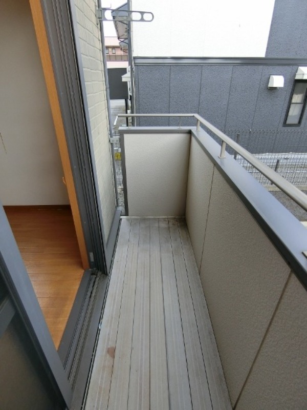 バルコニー　図面と現状に相違がある場合には現状を優先