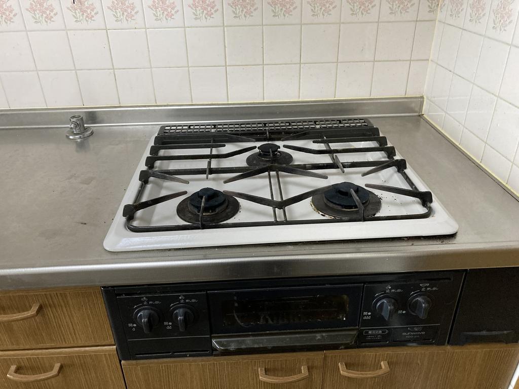 その他設備　3口ガスコンロ