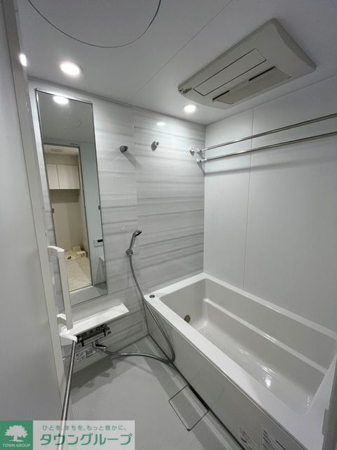 バス・シャワールーム　※写真は同タイプ住戸です。