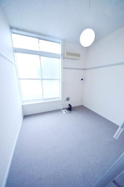 居室・リビング　★日当たり良好なお部屋です★