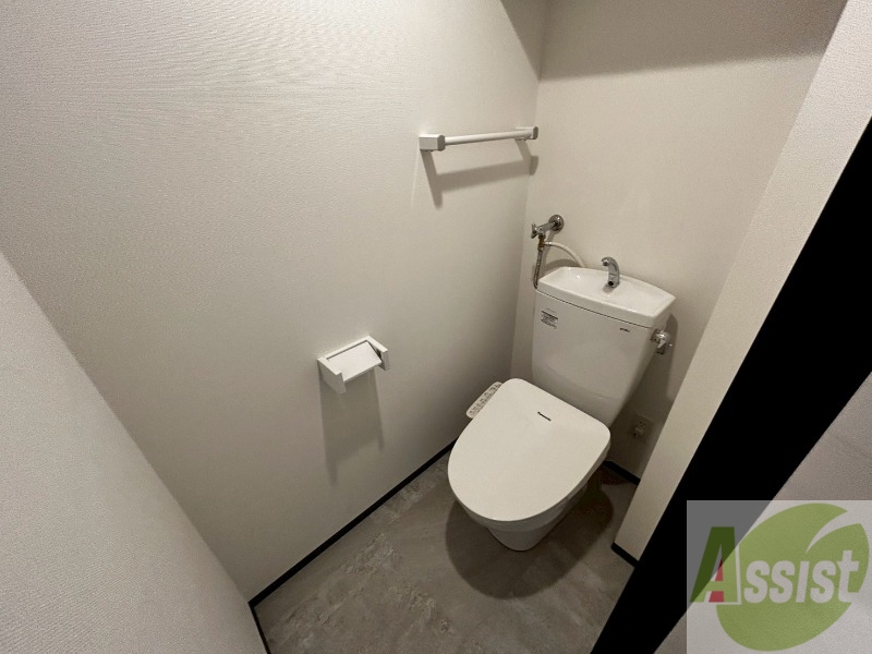 トイレ　こちらはトイレです。清潔感があり、安心して使用できます。