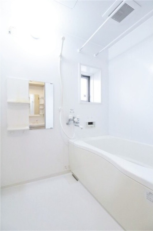 バス・シャワールーム　図面と現状に相違がある場合には現状を優先