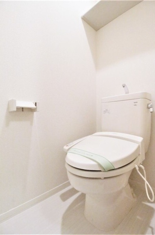 トイレ　図面と現状に相違がある場合には現状を優先