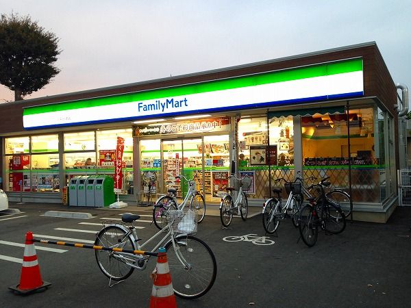 コンビニ　ファミリーマート小平小川町店（コンビニ）まで400m