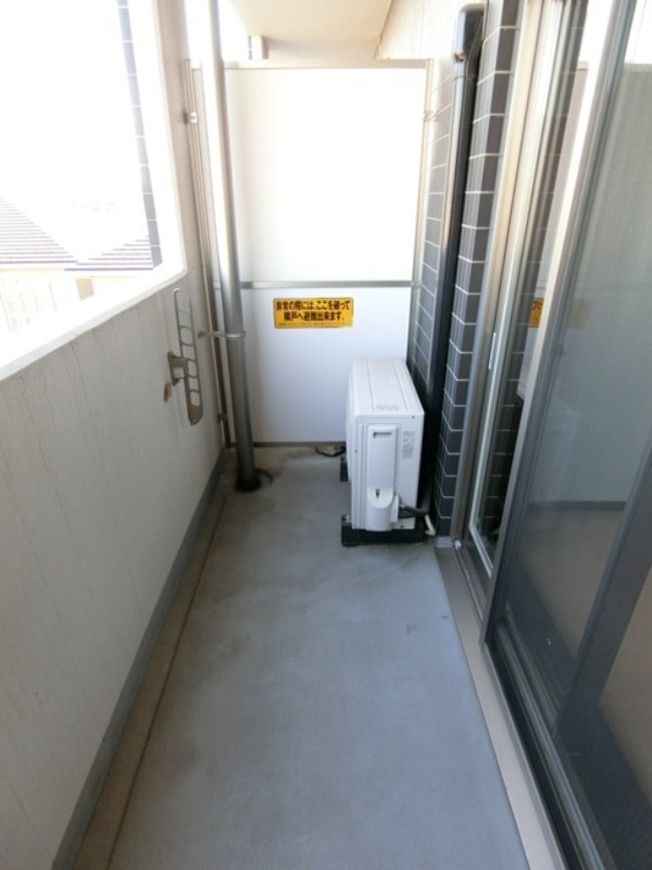 バルコニー　図面と現状に相違がある場合には現状を優先