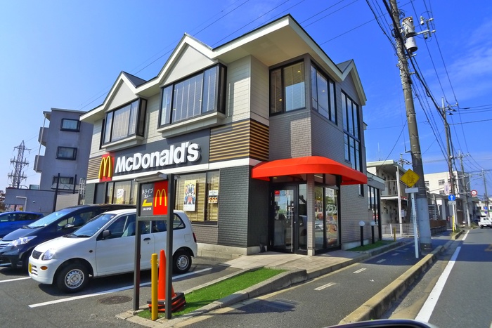飲食店　マクドナルド（飲食店）まで512m