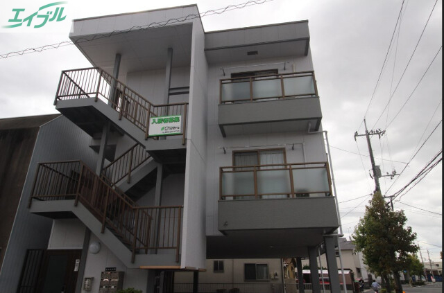 エントランス　建物外観