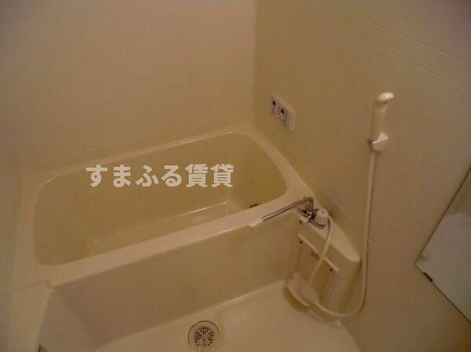 バス・シャワールーム　同仕様　同施工会社　風呂