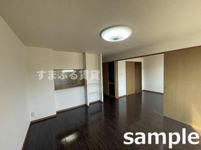 居室・リビング　同仕様　反転