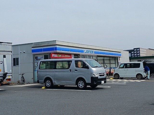 コンビニ　セブンイレブン（コンビニ）まで2301m