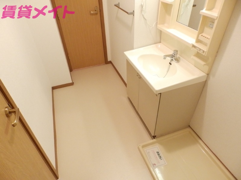 洗面設備　同型反転タイプ参考写真