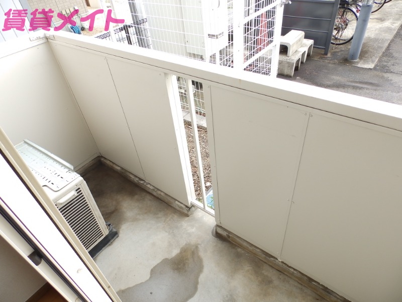 バルコニー　同型反転タイプ参考写真