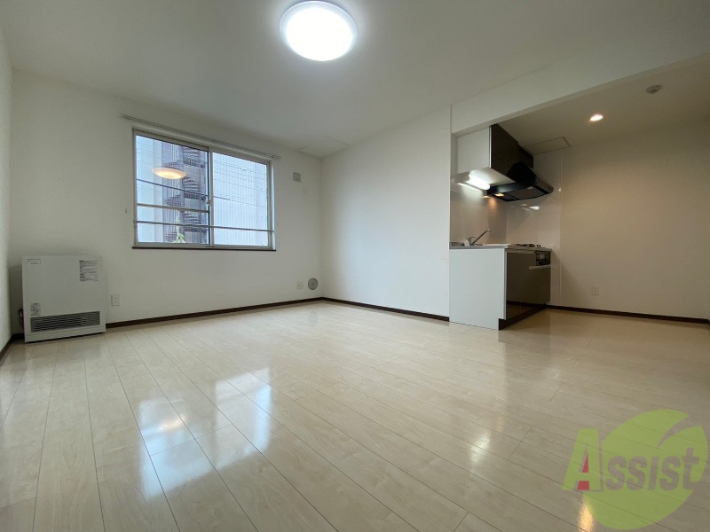 居室・リビング　広くてキレイなお部屋が広がっていて、充実した生活が送れそう。