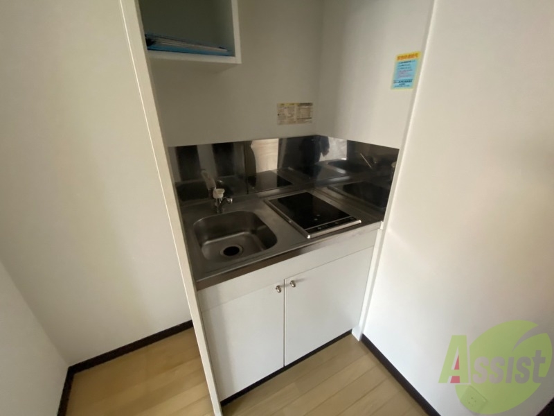 キッチン　キッチンはＩＨクッキングヒーターになっています