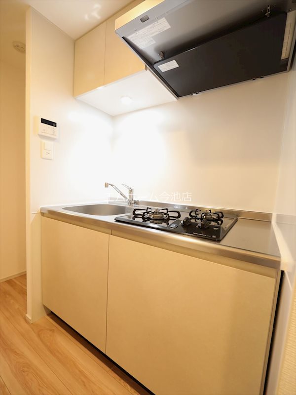 キッチン　システムキッチン（ガス2口コンロ付）